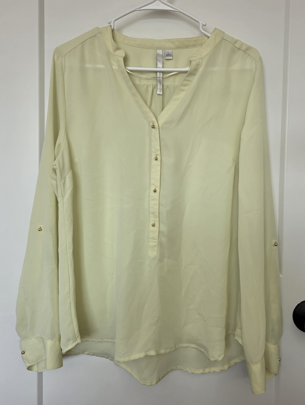 LC Lauren Conrad Pale Yellow Long-Sleeve Button-Front Blouse. Size L. #SW